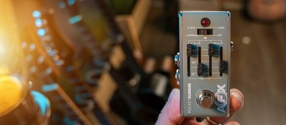 Guitar Effects Pedal Fishman AFX Pocket Blender Mini A/B/Y + D.I. - 11