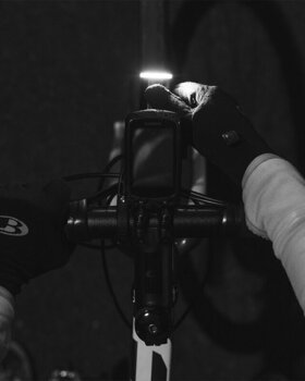 Oświetlenie rowerowe przednie Knog PWR Commuter 450 lm with Powerbank 850 mAh + Helmet Mount 450 lm Black Oświetlenie rowerowe przednie - 8