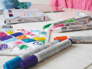 Feutre à point Kreul 90721 Textile Marker Set Junior Ensemble de marqueurs textiles 2-4 mm 18 pièces - 2