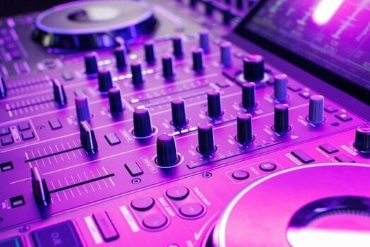 DJ Controller Denon DJ Prime 4+ DJ Controller (Nur ausgepackt) - 18