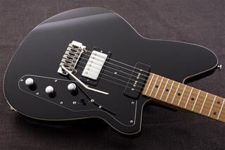 E-Gitarre Reverend Guitars Double Agent W Midnight Black E-Gitarre - 1