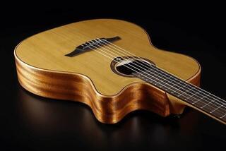 Guitarra clásica con preamplificador LAG TN170ASCE 4/4 Natural Satin Guitarra clásica con preamplificador - 6