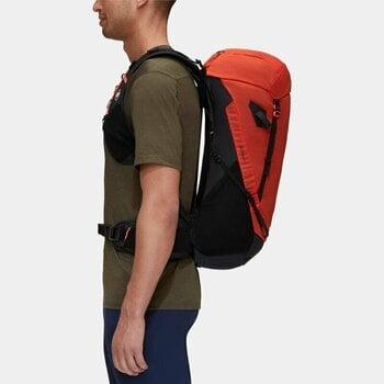 Outdoor Backpack Mammut Ducan 24 Hot Red/Black UNI Outdoor Backpack - 4