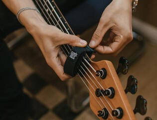 Ammortizzatore di corde Ernie Ball 9612 Fret Wraps Ammortizzatore di corde - 2