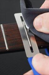 Produit de nettoyage et entretien pour guitares MusicNomad MN104 Frine Fret Polish 0,03 L - 2
