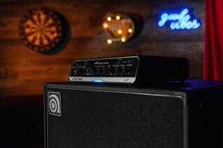 Amplificador de bajo de estado sólido Ampeg VENTURE V7 Amplificador de bajo de estado sólido - 6