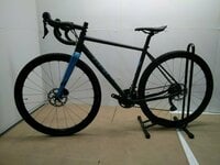 Titici Aluminium Gravel Shimano GRX 2x11 Londra Gray/Italia Blue M Shimano Bicicleta Gravel / Ciclocross