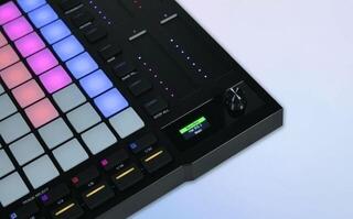 Contrôleur MIDI Akai APC64 Contrôleur MIDI - 3