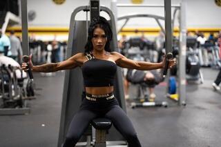 Fitness Unterwäsche Nebbia High Support Sports Bra INTENSE Asymmetric Black/Gold XS Fitness Unterwäsche - 6