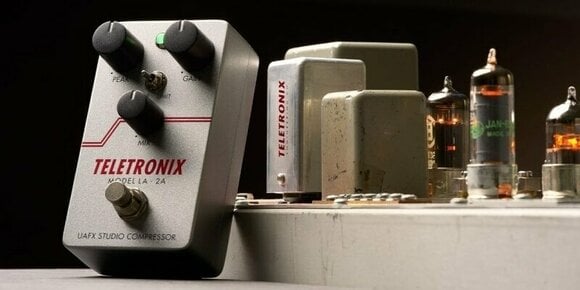 Gitarový efekt Universal Audio UAFX LA-2A Studio Compressor - 6