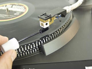 Reinigungsset für LP-Schallplatten Analogis 6072 Bürste 20 ml - 2
