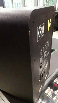 2-obsežni aktivni studijski monitor KRK V6S4 (Skoro novo) - 2