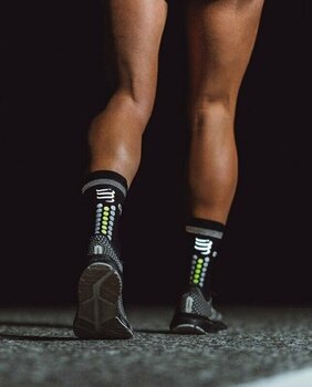 Чорапи за бягане
 Compressport Pro Racing Socks v4.0 Run High Flash Black/Fluo Yellow T2 Чорапи за бягане - 4