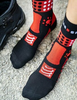 Calcetines para correr Compressport Trekking Socks Black/Red/White T2 Calcetines para correr - 3