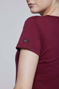 Тениска Devold Breeze Merino 150 T-Shirt Woman Beetroot S Тениска - 2