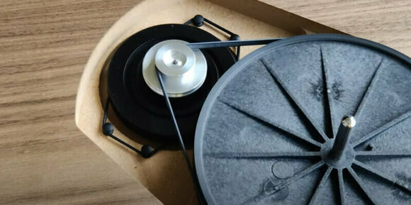 Hi-Fi Turntable
 Pro-Ject X1 B Pick it S2 MM Walnut Hi-Fi Turntable - 3