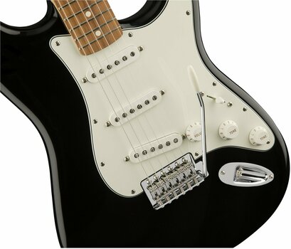 Електрическа китара Fender Standard Stratocaster Pau Ferro Black - 5