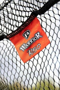 L'épuisette Fox Rage Warrior Net Rubber Mesh 200 cm Filet d'atterissage - 12