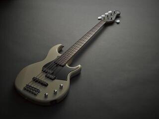 Bajo de 5 cuerdas Yamaha BB235 Vintage White Bajo de 5 cuerdas - 3