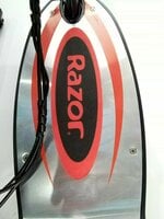 Razor Power Core E100 Červená Standardní nabídka Elektrická koloběžka