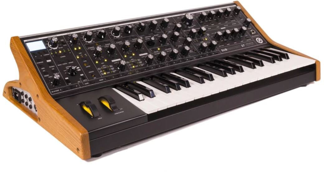 Moog Subsequent 37