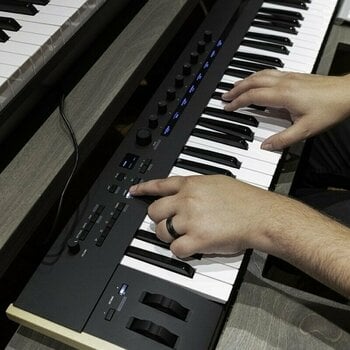 MIDI keyboard Korg Keystage 49 - 8