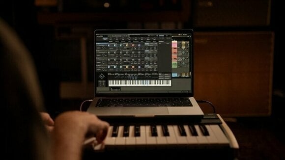 MIDI-Keyboard Korg Keystage 61 - 12