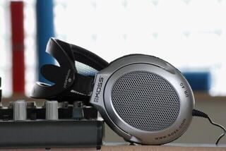 On-ear Headphones KOSS UR40 Silver On-ear Headphones - 2