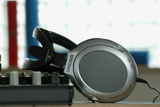 On-ear Headphones KOSS UR40 Silver - 3