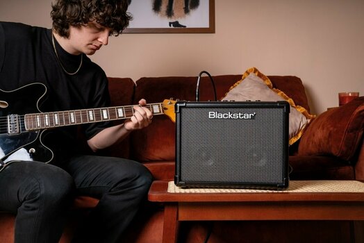 Modelling gitaarcombo Blackstar ID:Core10 V4 - 7