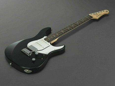 Elektrická kytara Yamaha Pacifica Standard Plus BL Black - 4