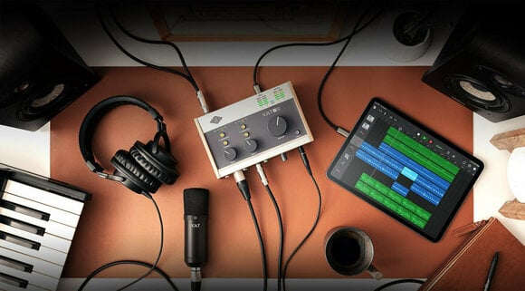 USB audio převodník - zvuková karta Universal Audio Volt 276 Studio Pack - 3