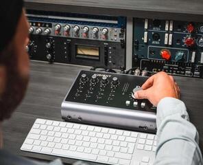 USB zvuková karta Audient iD44 MKII USB zvuková karta - 6
