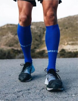 Running socks
 Compressport Full Socks Run Dazzling Blue/Sugar Swizzle T3 Running socks - 4