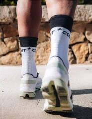 Tekaške nogavice
 Compressport Mid Compression V2.0 White/Black T2 Tekaške nogavice - 3