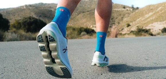 Running socks
 Compressport Pro Racing Socks V4.0 Run High Niagara/White T2 Running socks - 5