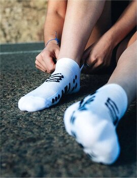Running socks
 Compressport Pro Racing Socks V4.0 Run Low White/Black T1 Running socks - 4