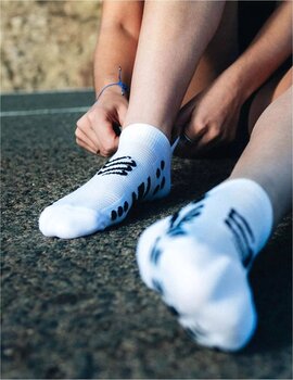 Running Socks
 Compressport Pro Racing V4.0 Run Low White/Black T2 Running Socks - 4