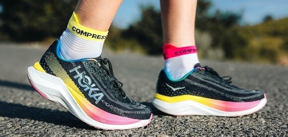 Κάλτσες Τρεξίματος Compressport Pro Racing V4.0 Run Low White/Safety Yellow/Neon Pink T2 Κάλτσες Τρεξίματος - 5