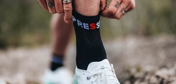 Bežecké ponožky
 Compressport Ultra Trail Low Socks Black/White/Core Red T4 Bežecké ponožky - 5
