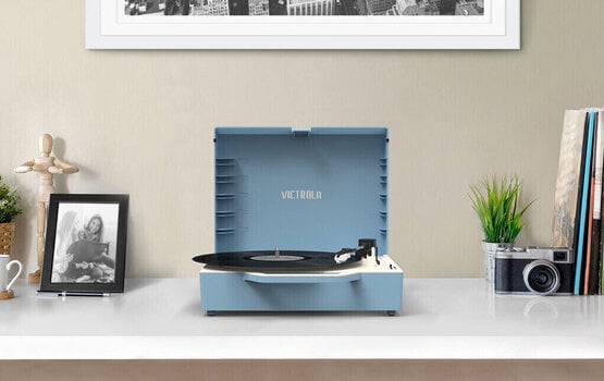 Přenosný gramofon
 Victrola VSC-725SB Re-Spin Blue - 10