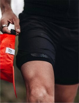 Running shorts Compressport Trail Racing Overshort M Black M Running shorts - 3