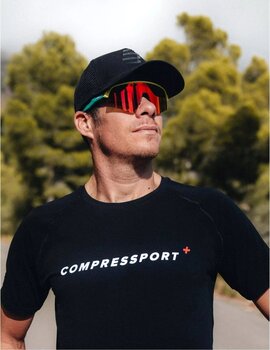 Kapa za trčanje
 Compressport Trucker Cap Black/Black Reflective UNI Kapa za trčanje - 3