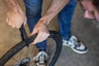 Επισκευή σκασμένου ελαστικού ποδηλάτου BBB EasyTire Tire Tool Black 60 χλστ. Επισκευή σκασμένου ελαστικού ποδηλάτου - 2