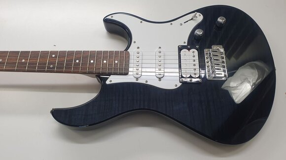 Elektrische gitaar Yamaha Pacifica 212V FM Zwart (Zo goed als nieuw) - 2