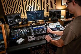 Studio Equipment IK Multimedia ARC Studio - 7