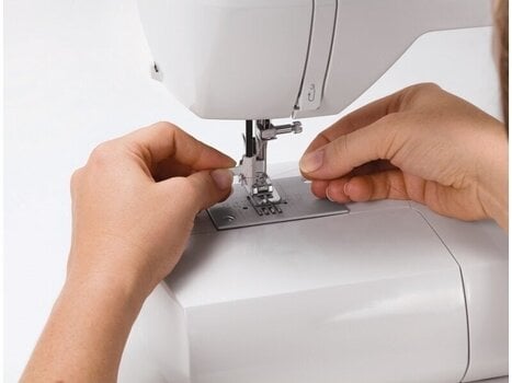 Sewing Machine Singer Starlet 6699 - 7