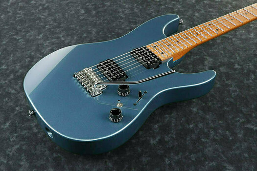Electric guitar Ibanez AZ2402-ICM Ice Blue Metallic - 2