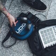 Headphone case
 UDG Ultmate DIGI Headphone case - 3