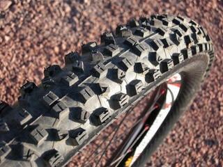 Plášť na MTB kolo Schwalbe Hans Dampf Black - 5